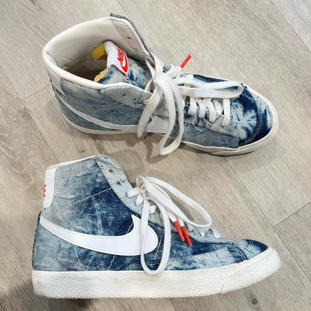 Nike womens blazer mid ‘77 shoe in 7.5